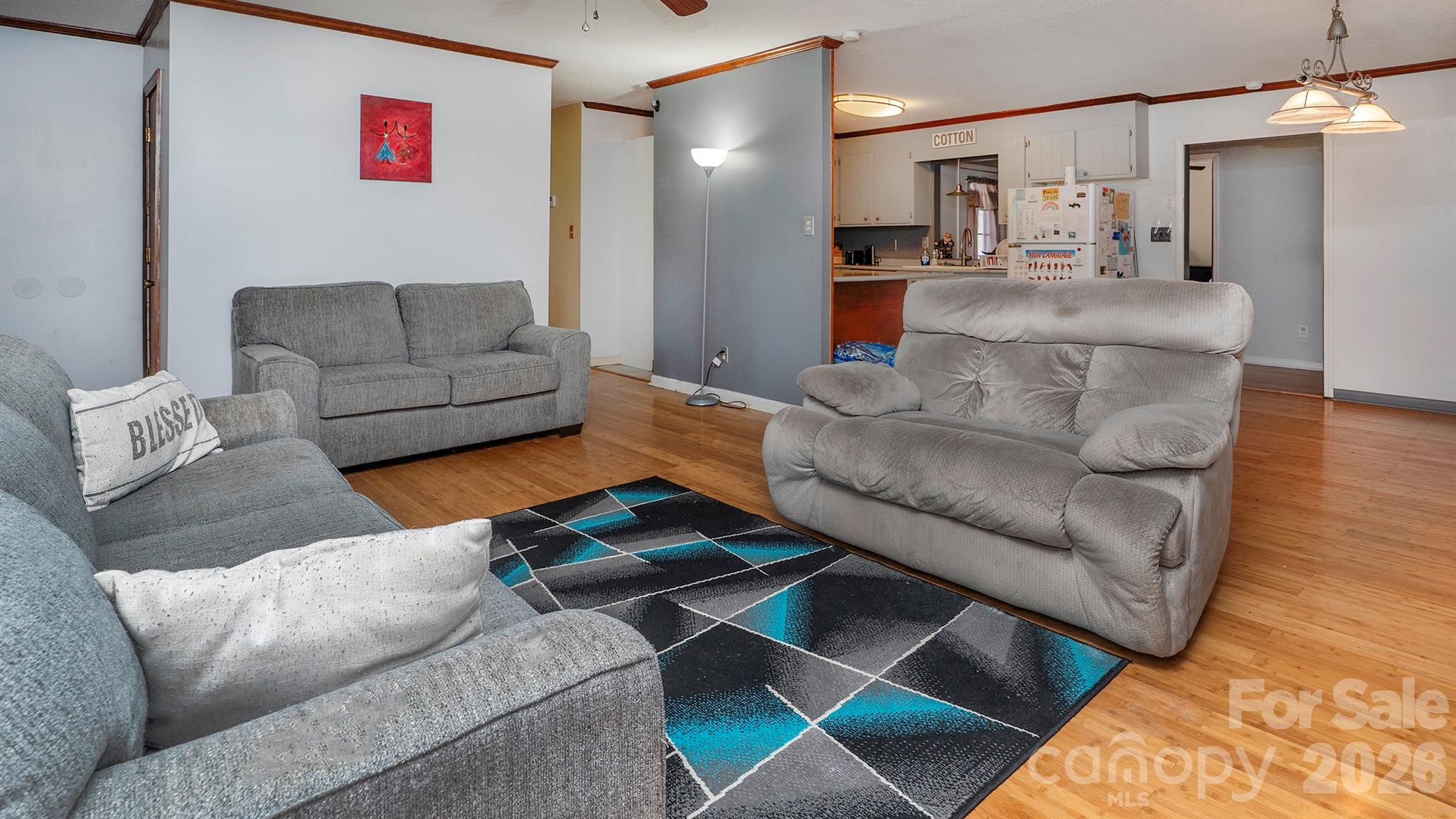 2521 Kempsar Lane