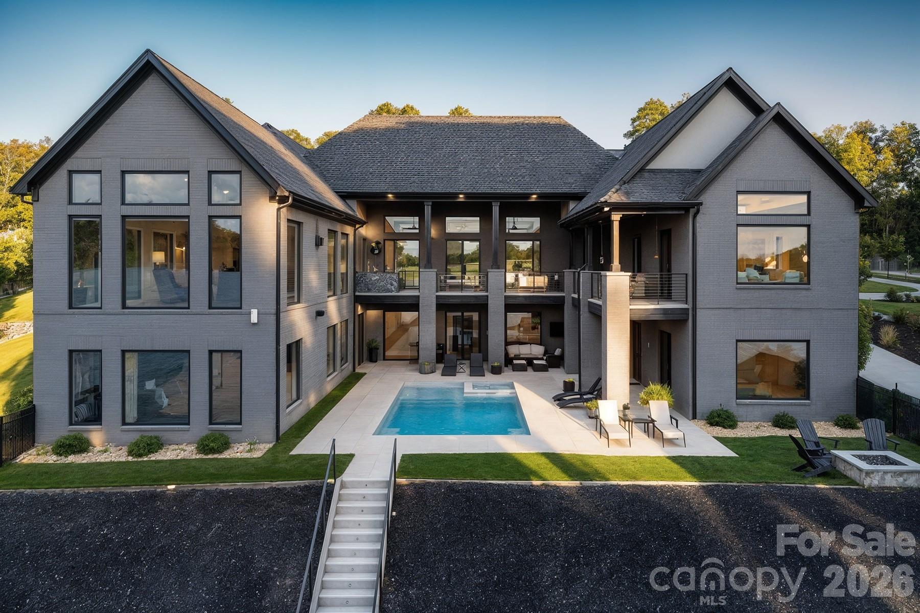 224 Clearwater Court