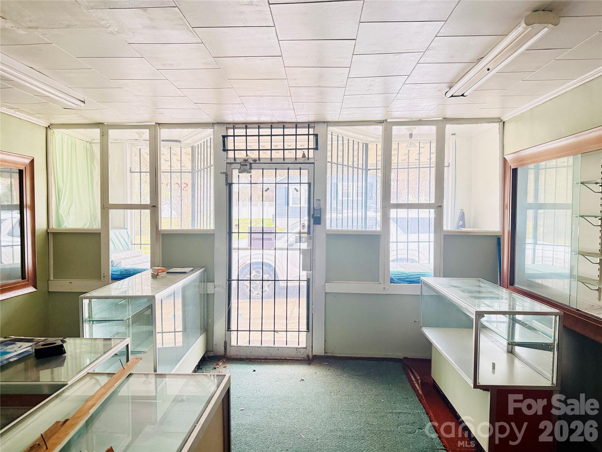 211 N Piedmont Avenue