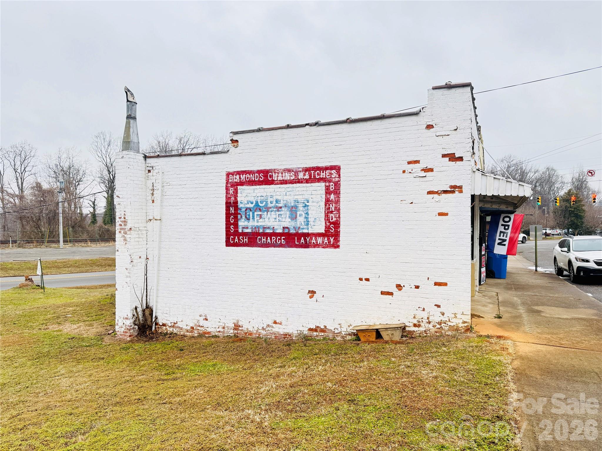 211 N Piedmont Avenue