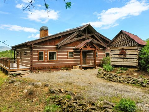 A home in Waynesville