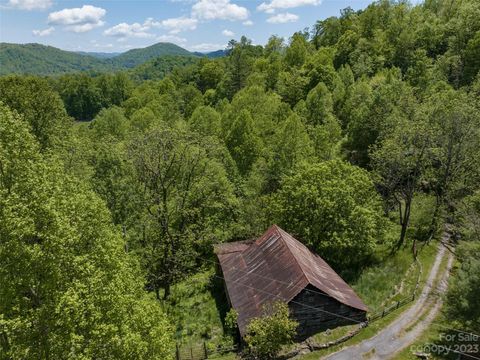 A home in Waynesville