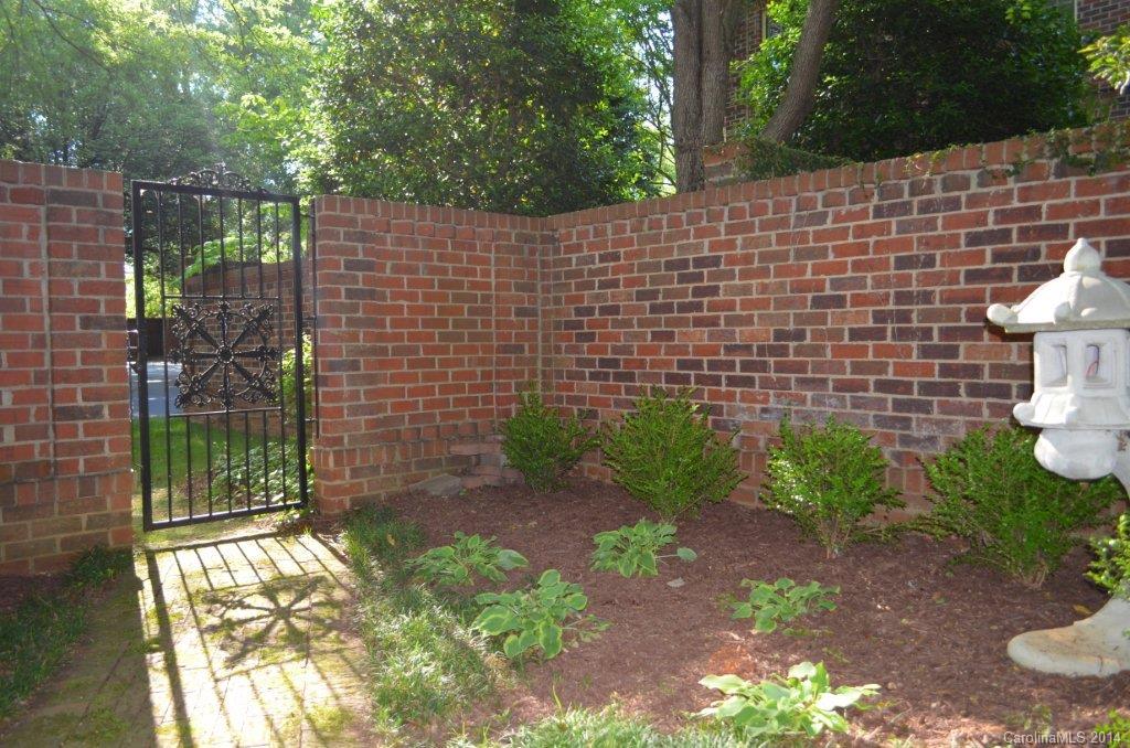 Columbine Court - Residential