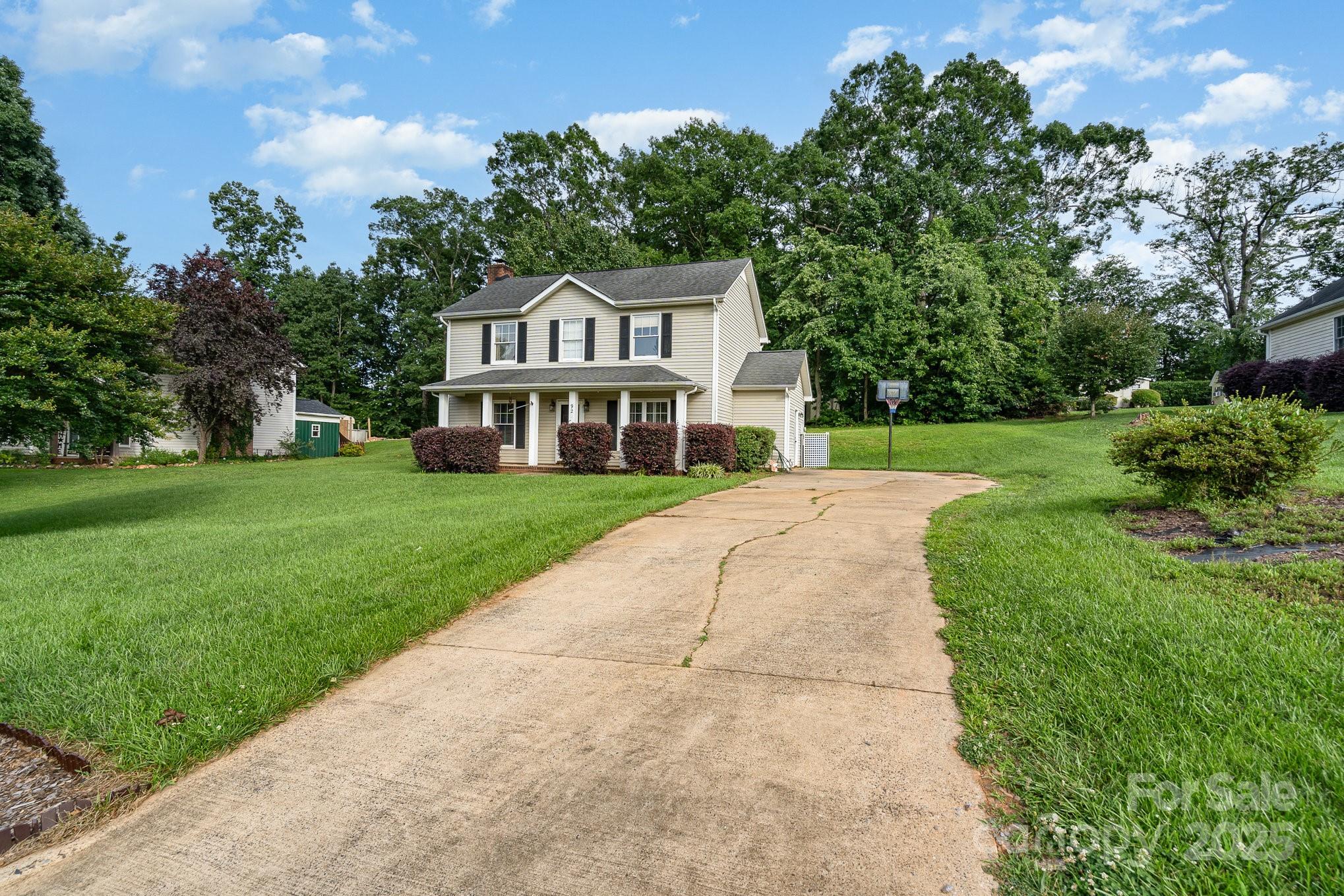920 Manor Drive