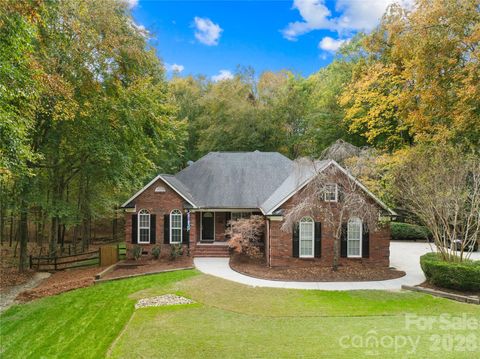 Photo of 11113 Asbury Chapel Road, Huntersville, NC 28078 (MLS # 4363922)