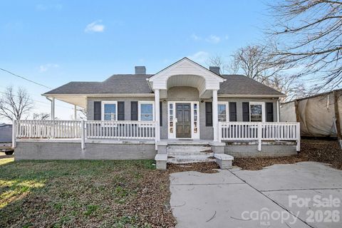 406 S Catawba Street Lancaster SC 29720