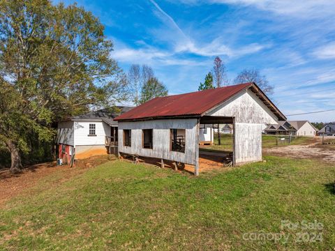 A home in Chesnee