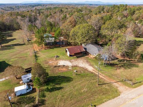 A home in Chesnee