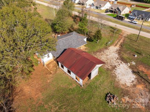 A home in Chesnee