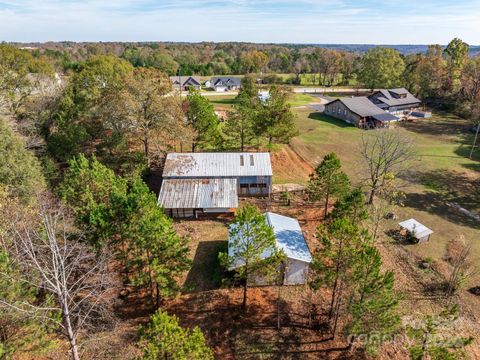 A home in Chesnee