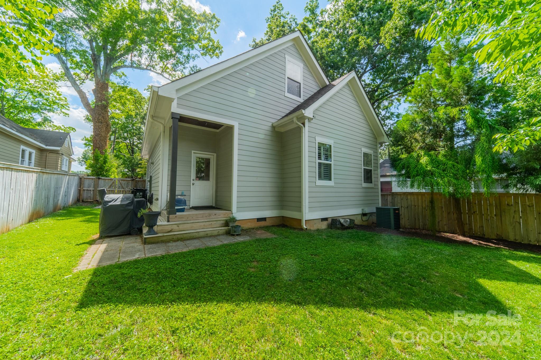 Villa Heights - Residential