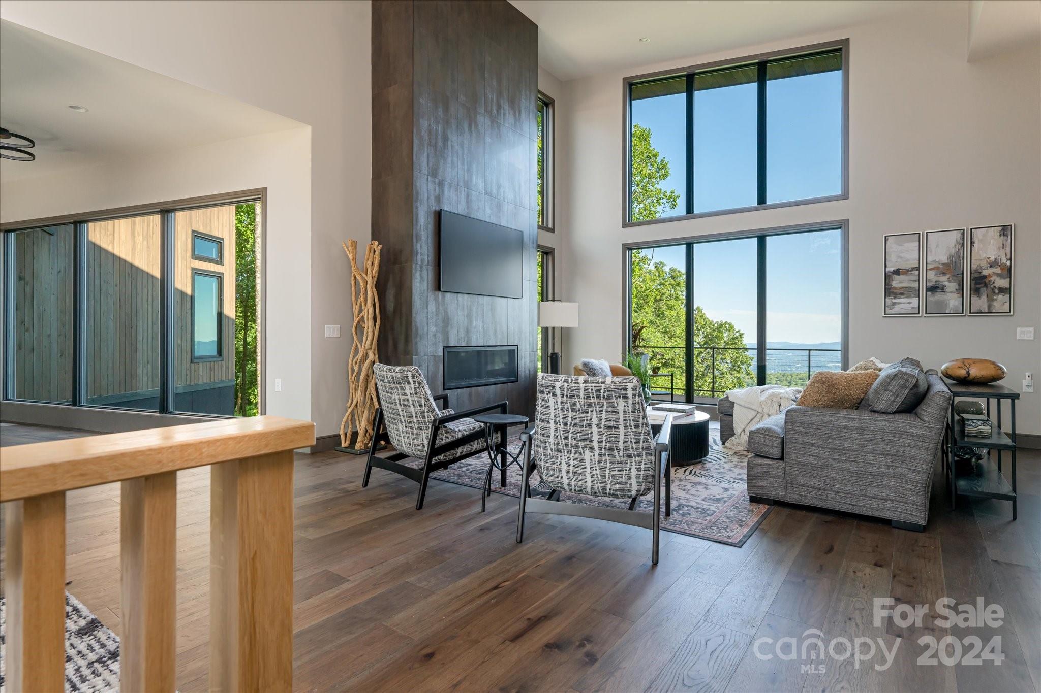 Couch Mountain - Residential