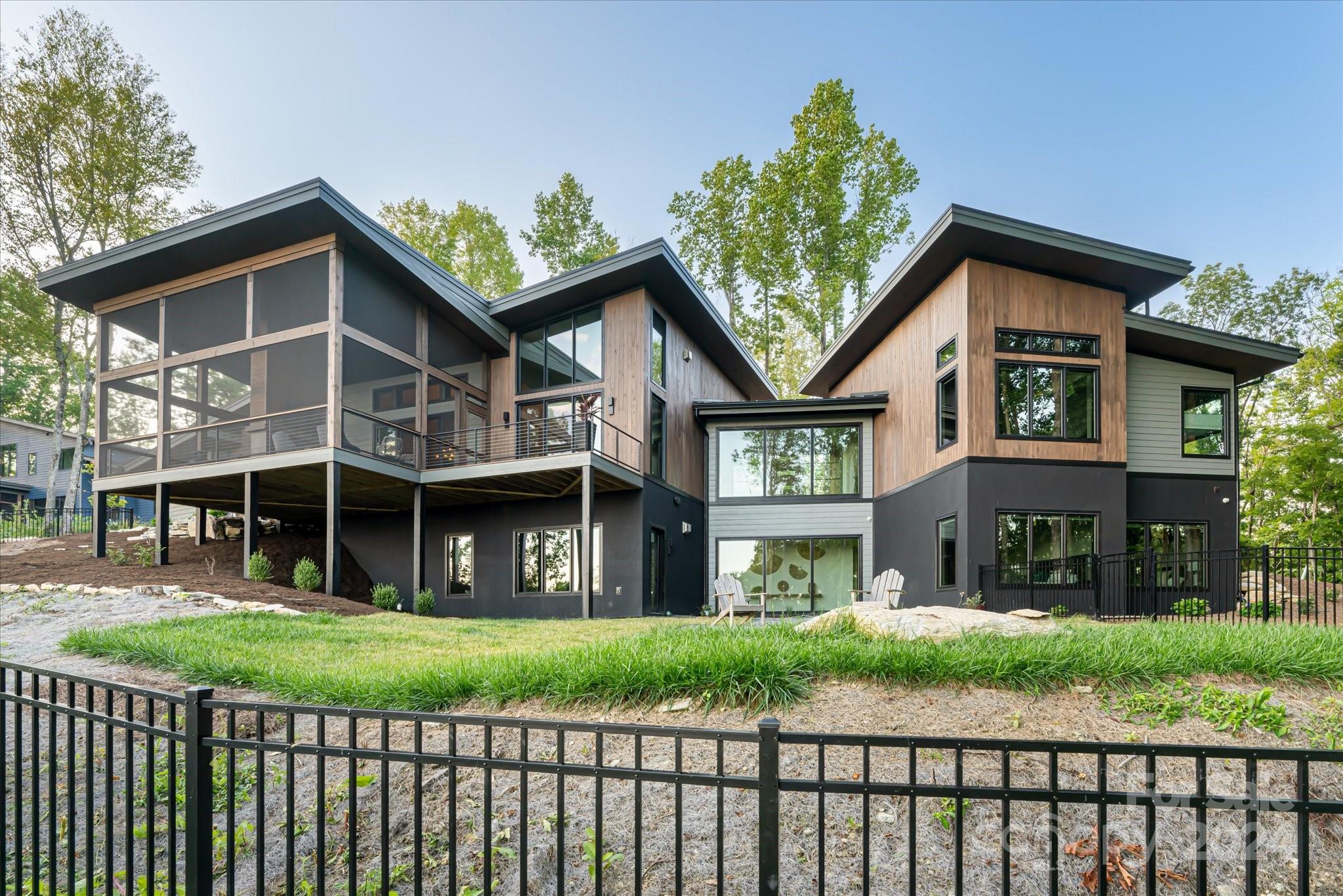 Couch Mountain - Residential