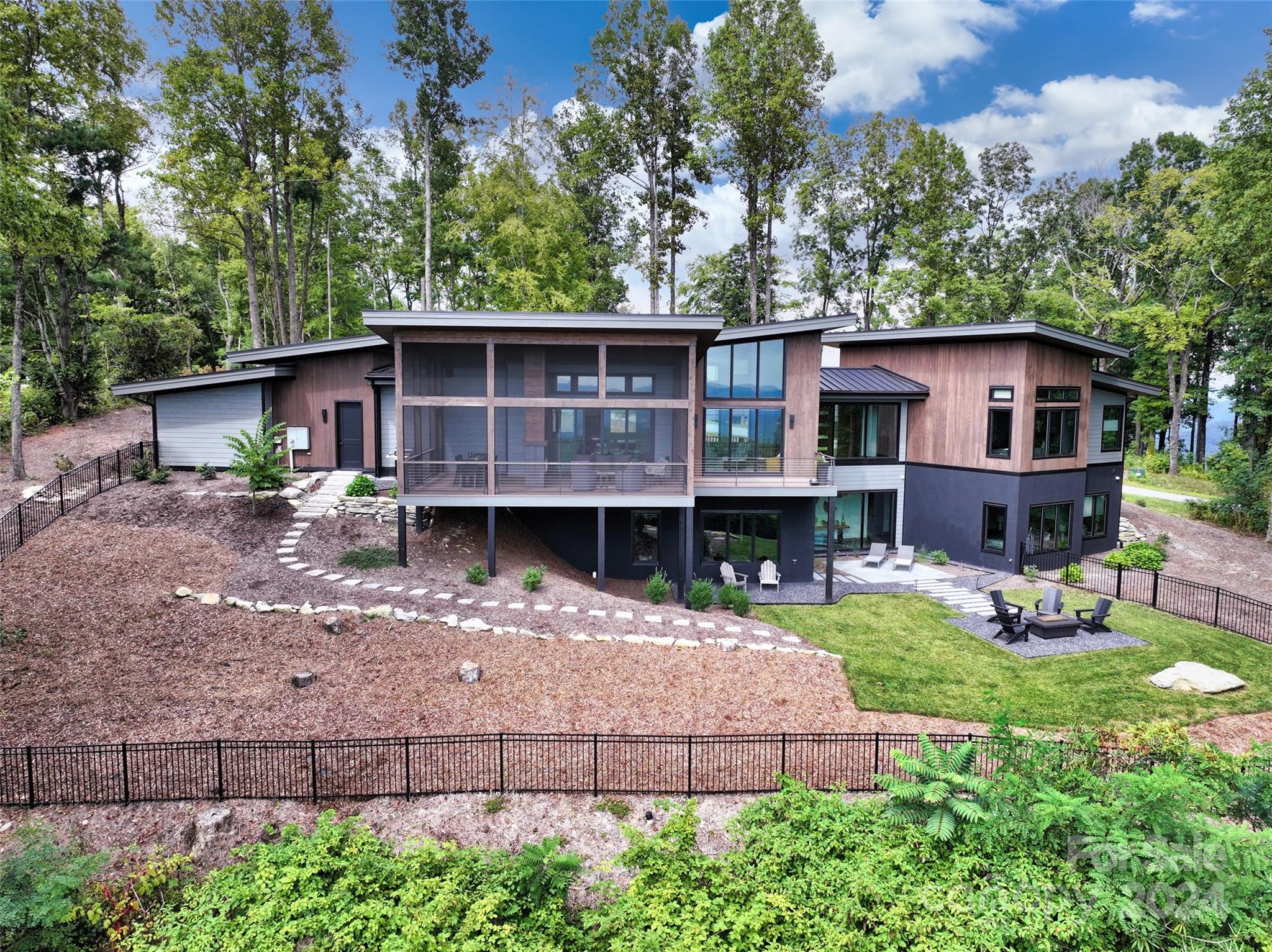 Couch Mountain - Residential