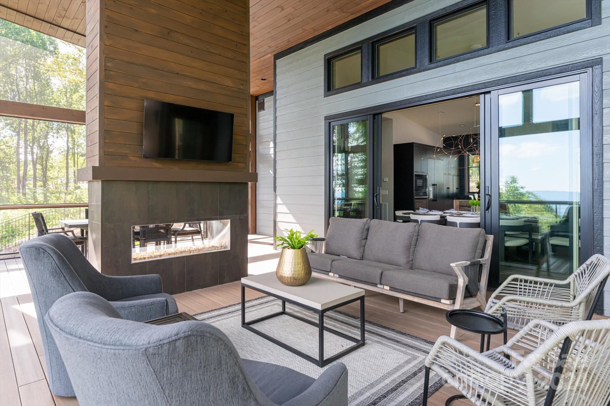 Couch Mountain - Residential