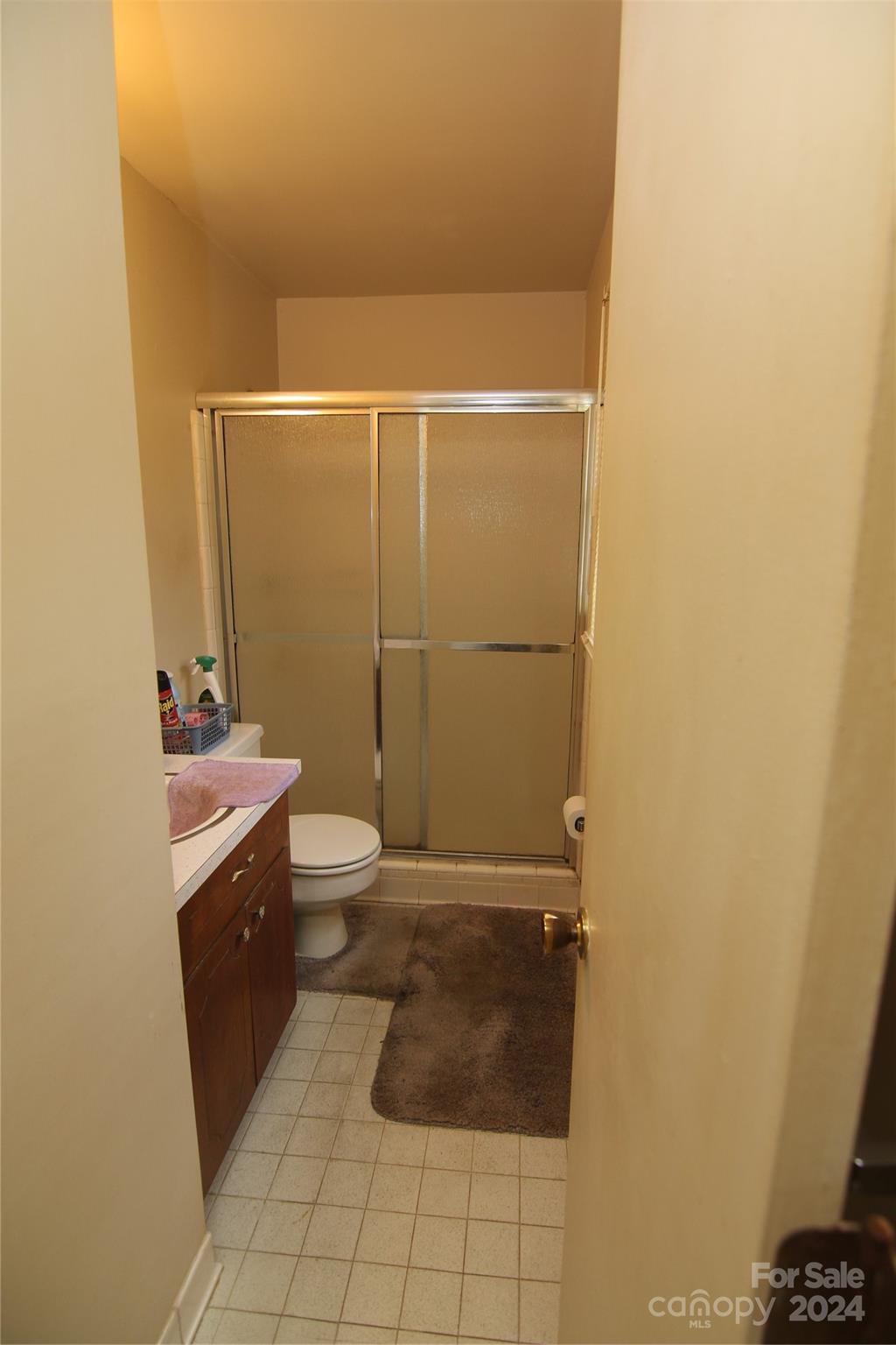 Charlotte, North Carolina 28205, United States, 3 Bedrooms Bedrooms, ,2 BathroomsBathrooms,Residential,Under Contract,46117