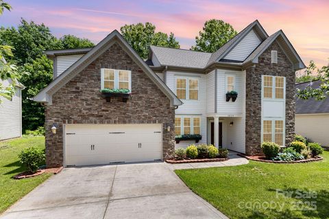 10129 Loch Lomond Drive Charlotte NC 28278