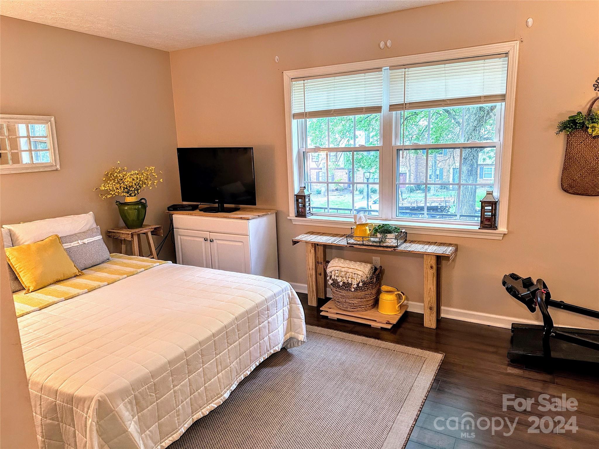 Lexington Commons - Residential