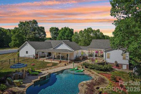Photo of 1081 W Stanly Street, Stanfield, NC 28163 (MLS # 4375836)
