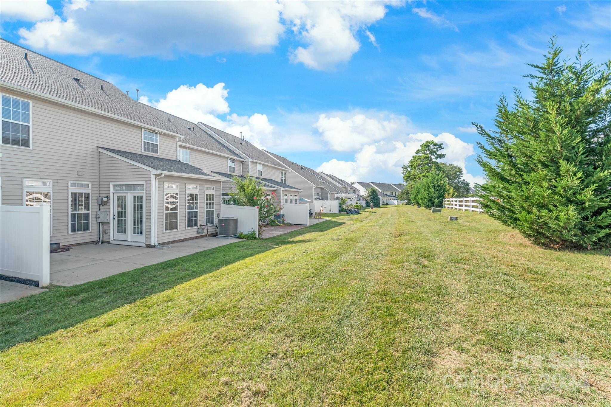 Fairway Townes - Residential