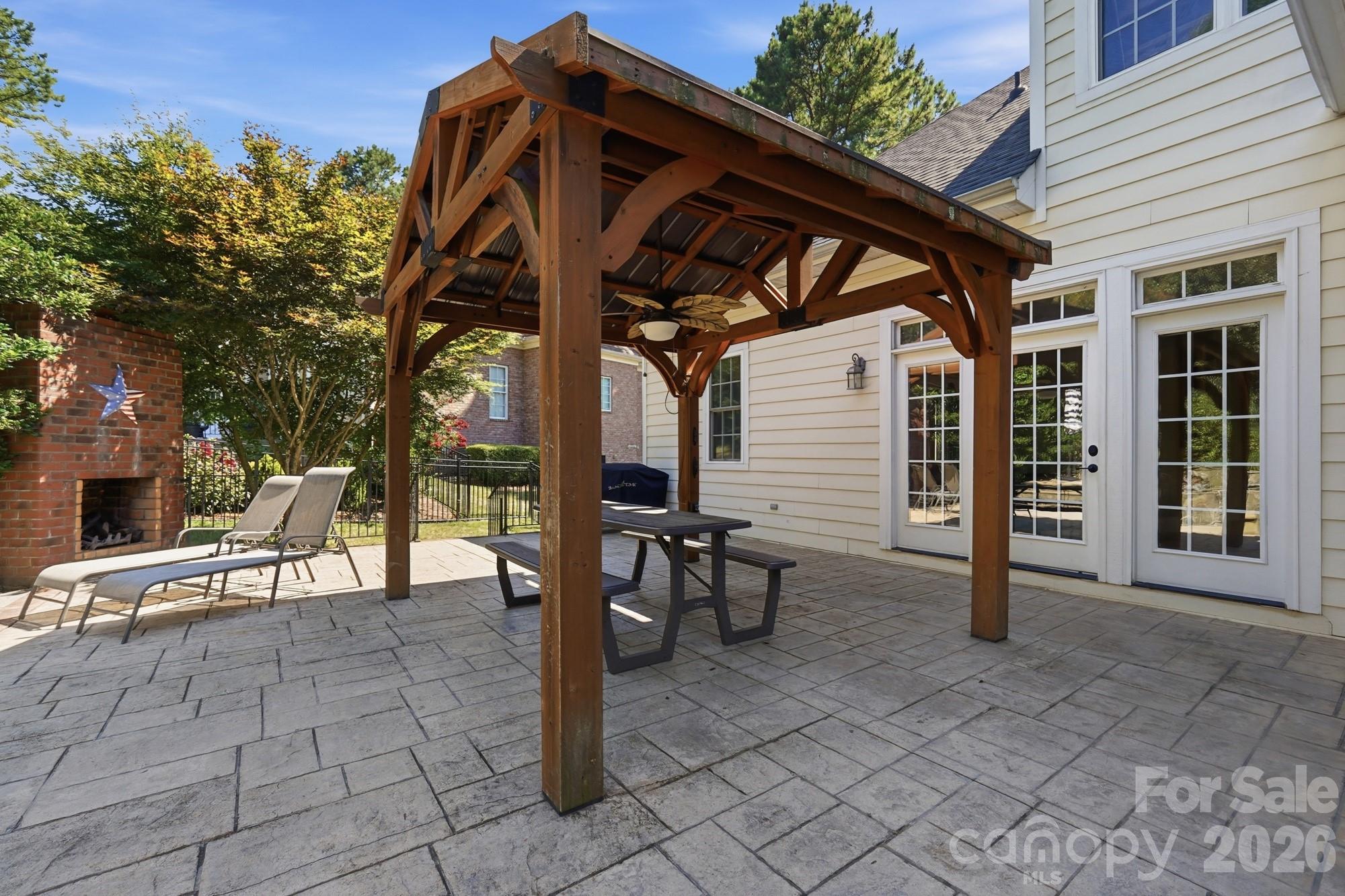 126 Whispering Cove Court