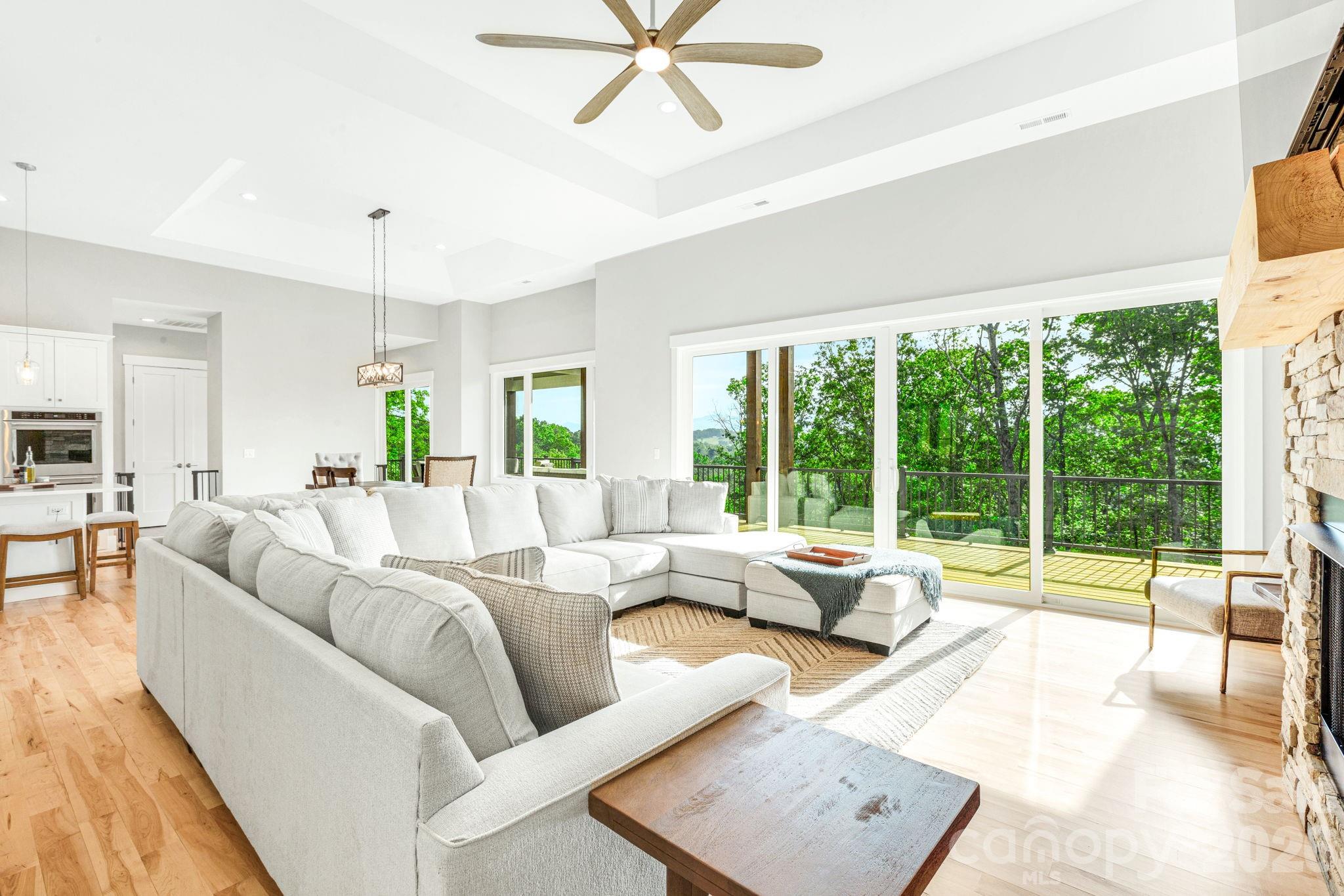 Saddle Ridge Estates - Residential