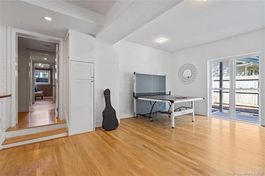 Beverly Woods - Residential