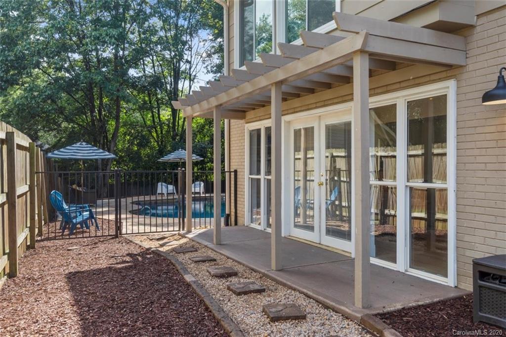 Beverly Woods - Residential