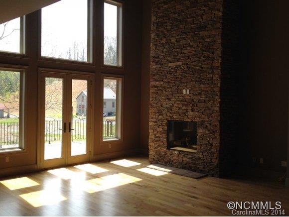 Crest Mountain - Residential