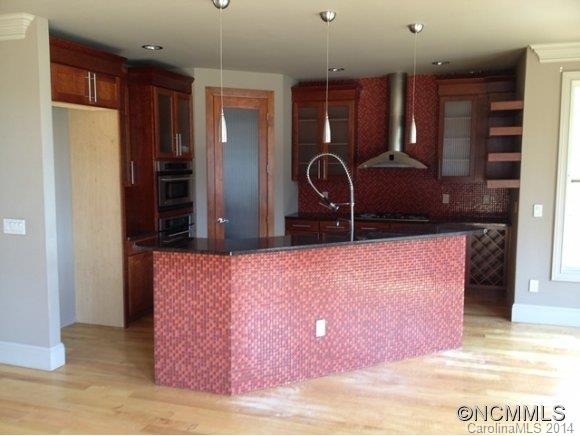 Crest Mountain - Residential