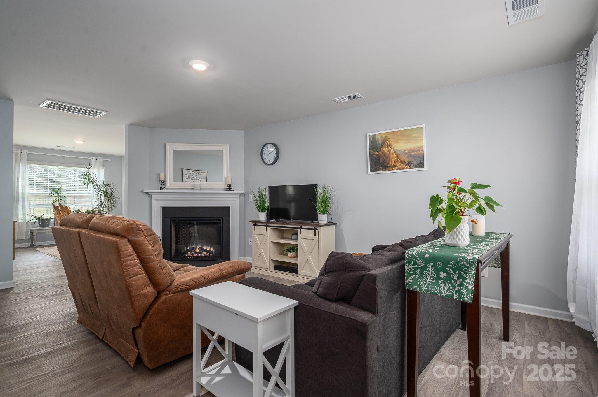 1347 Mifflin Lane