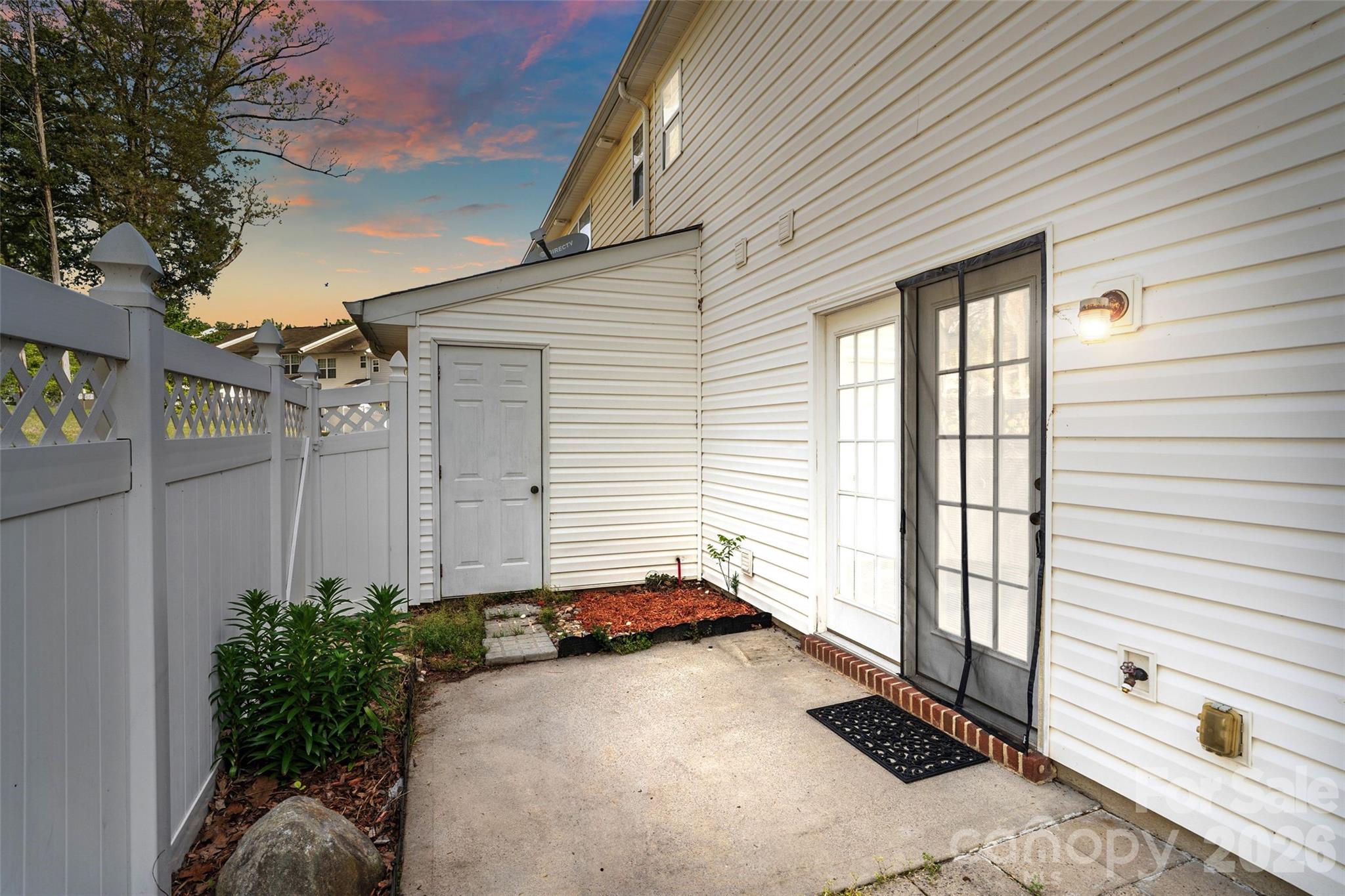 Lexington Commons - Residential