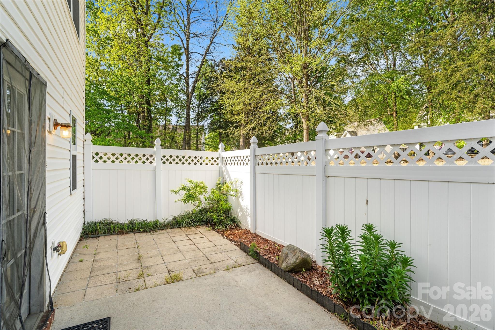 Lexington Commons - Residential