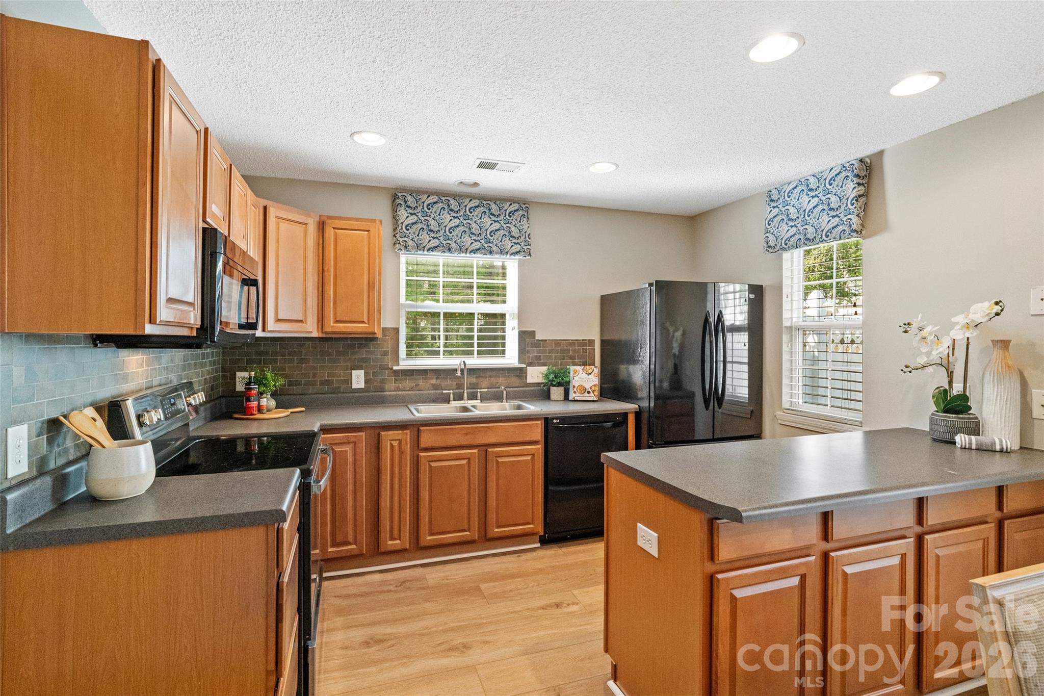 Lexington Commons - Residential