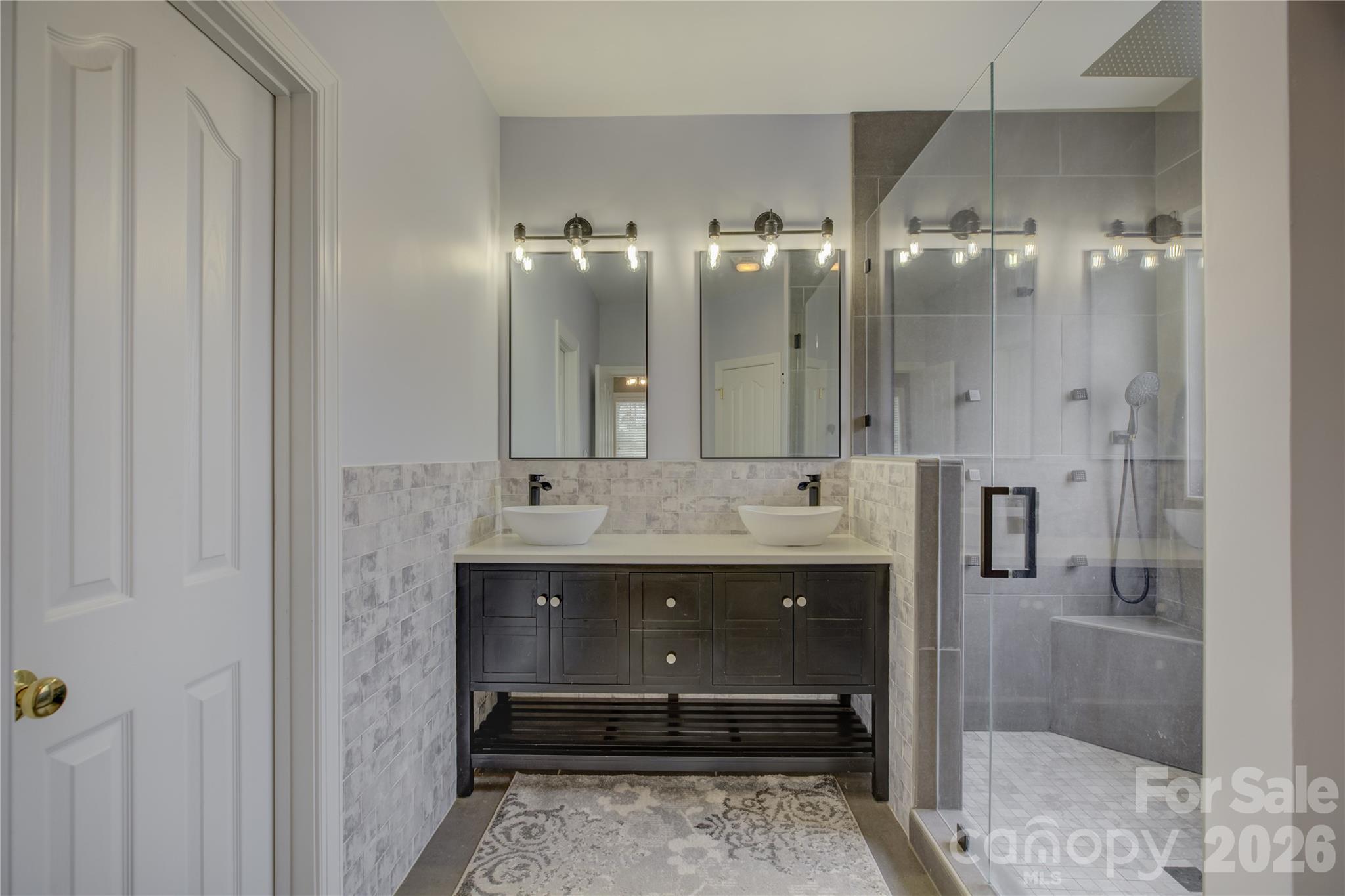 The Palisades - Residential