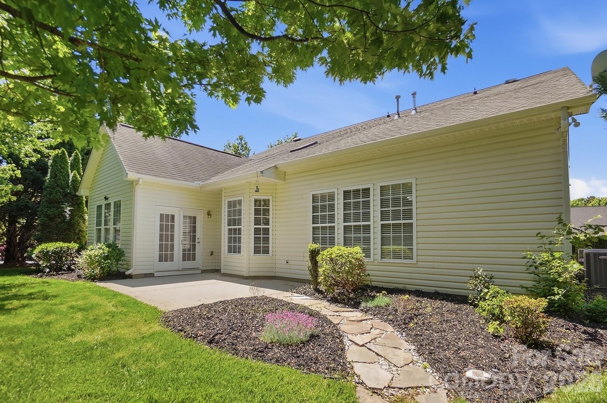 Four Seasons At Gold Hill - Residential