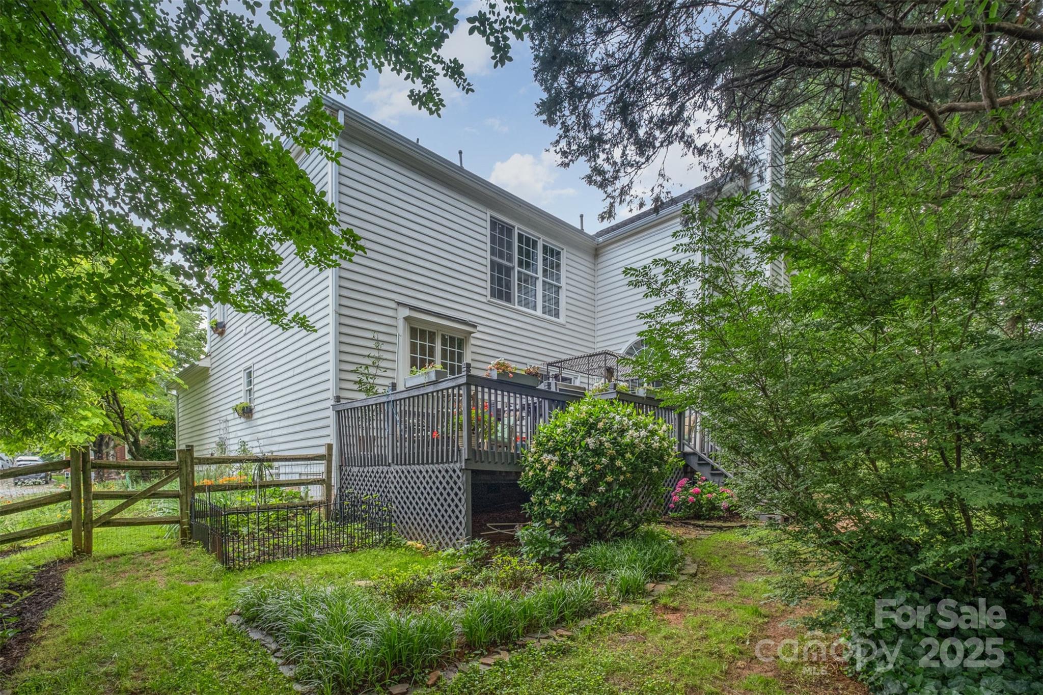 Highland Creek - Residential