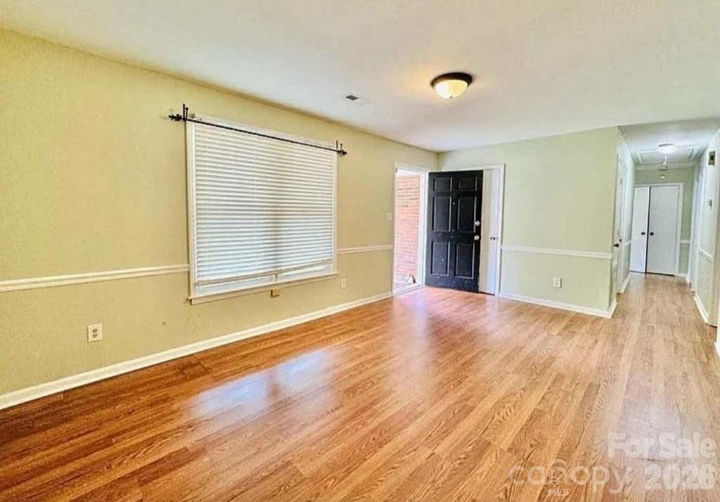 Photo of 4824 Farm Pond Lane, Charlotte, NC 28212 (MLS # 4408628)