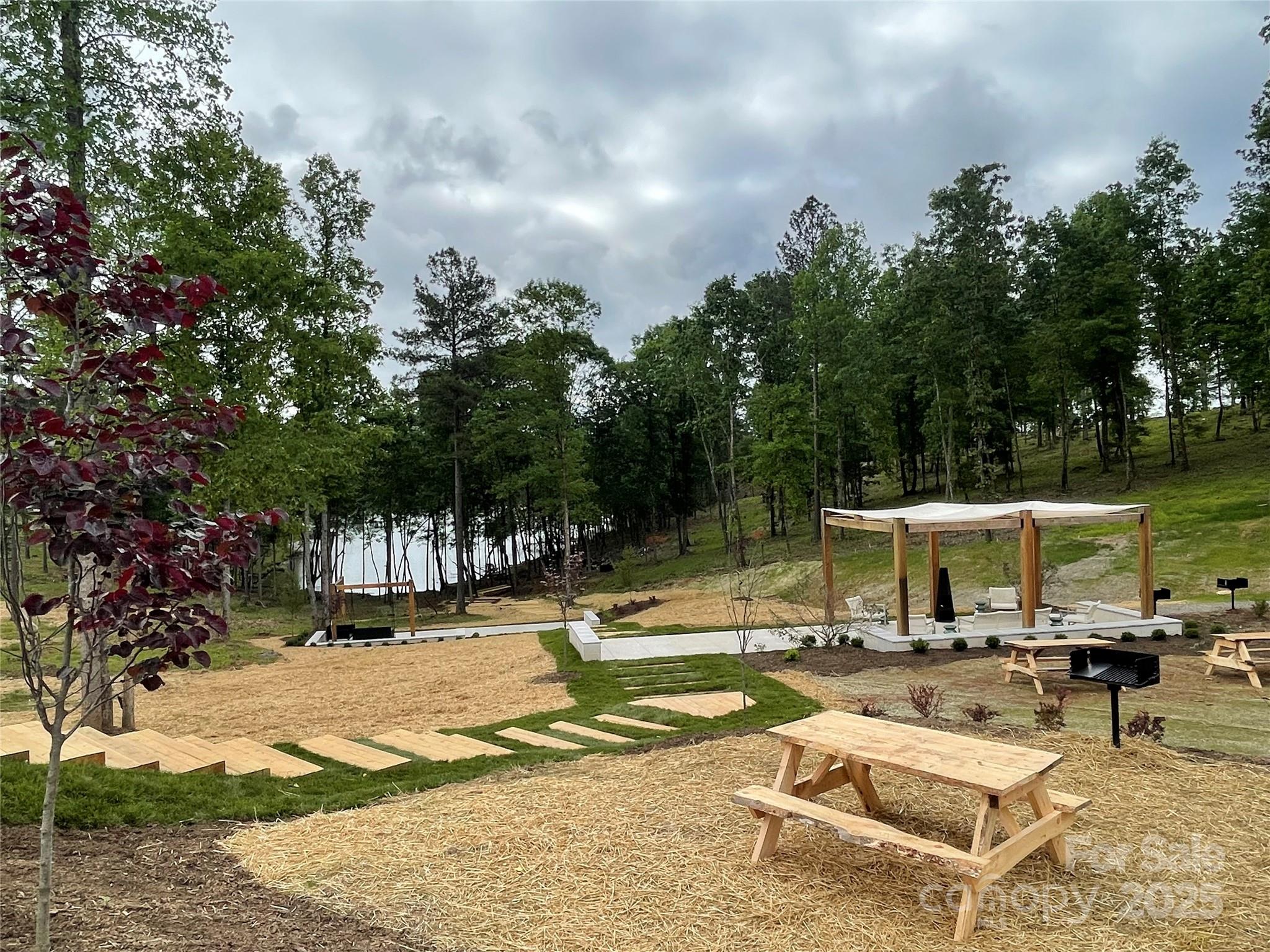 Lakeside Reserve - Land