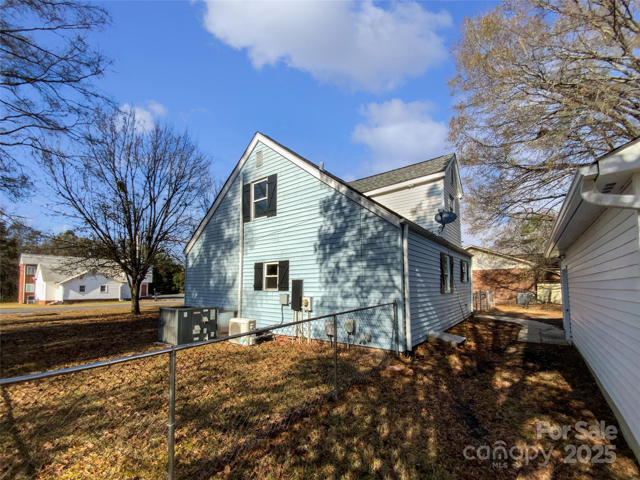 Royal Oaks - Residential