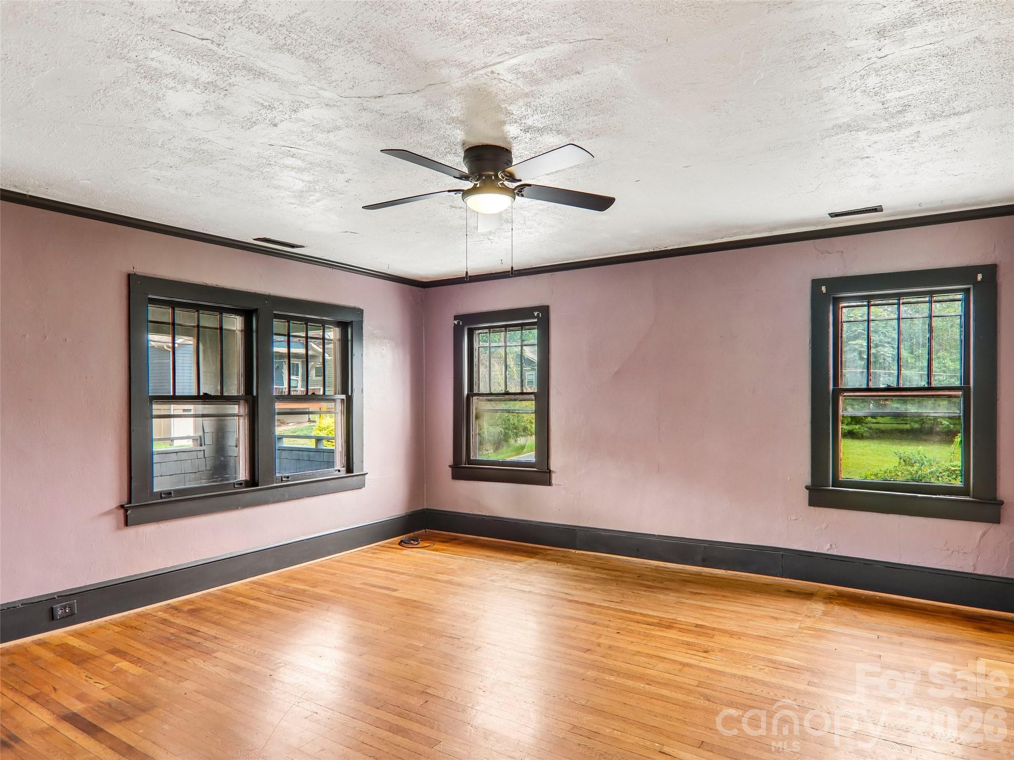 513 Fairview Road