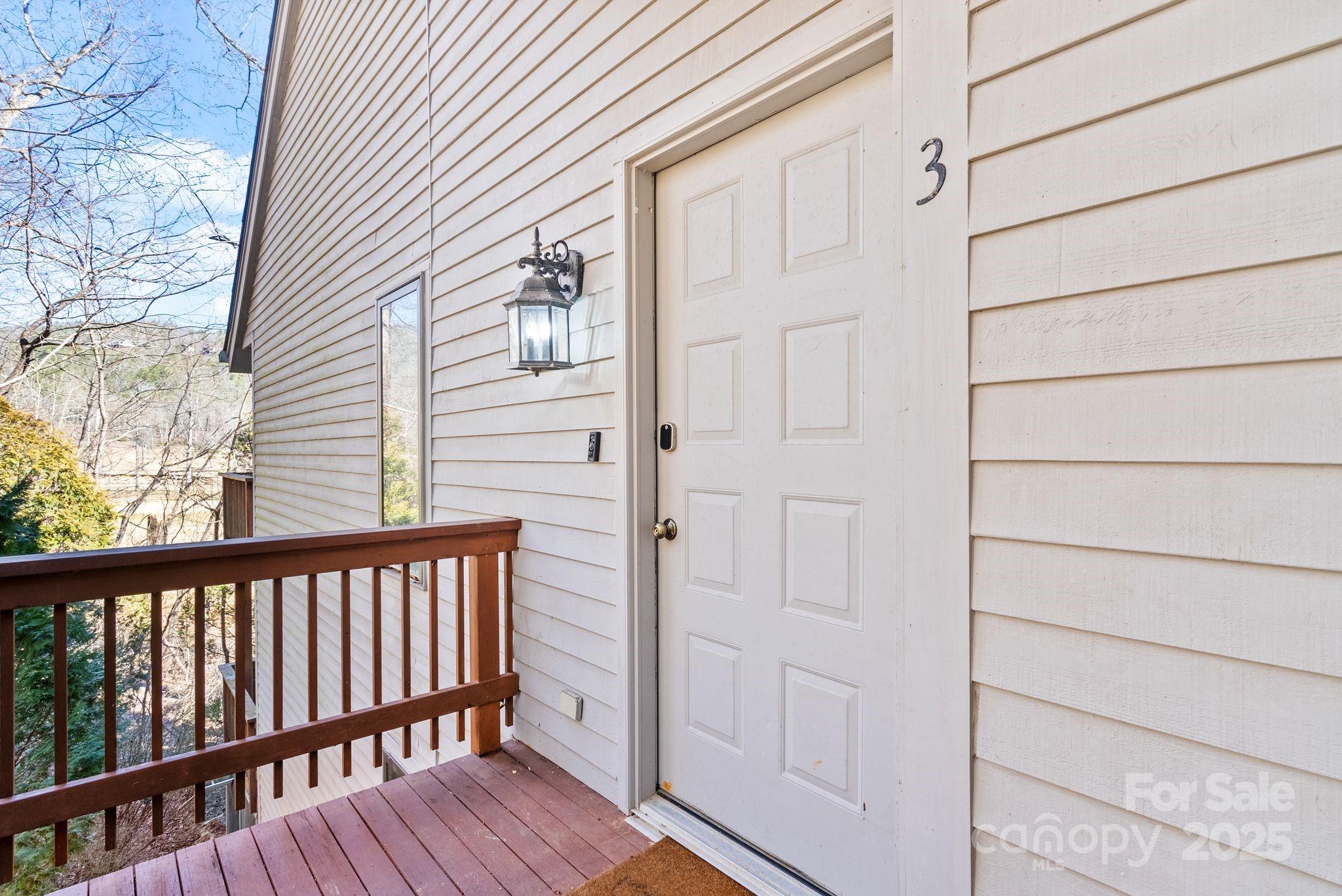 299 Blue Ridge Drive S 3