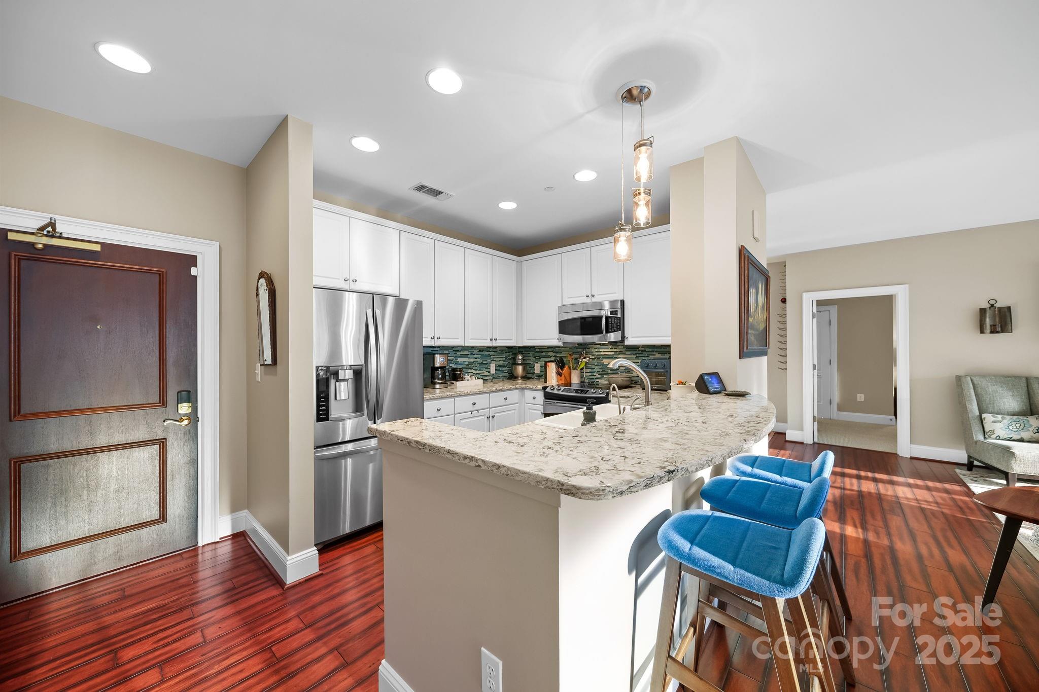 400 N Church Street 521