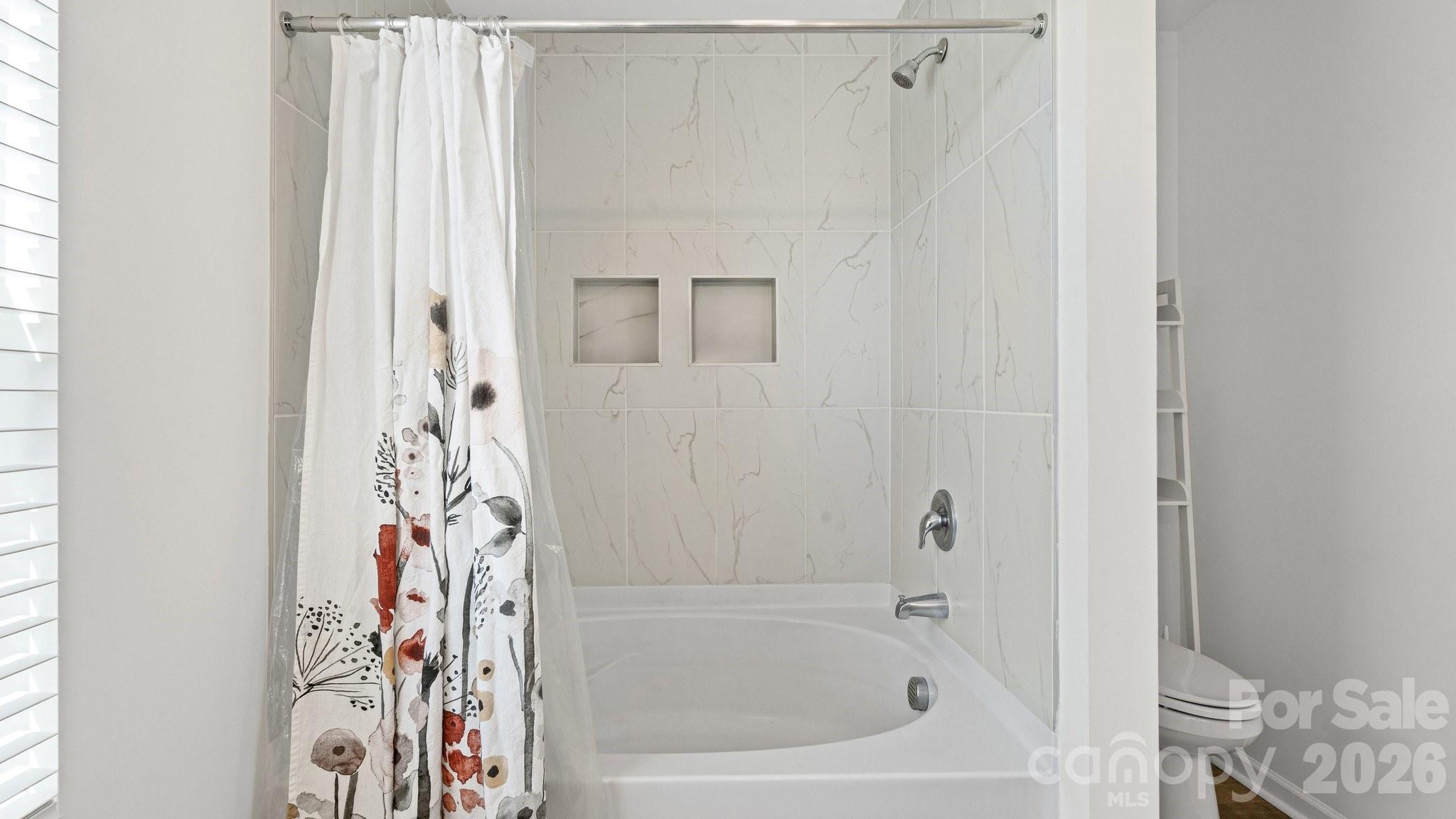 Hidden Lakes - Residential