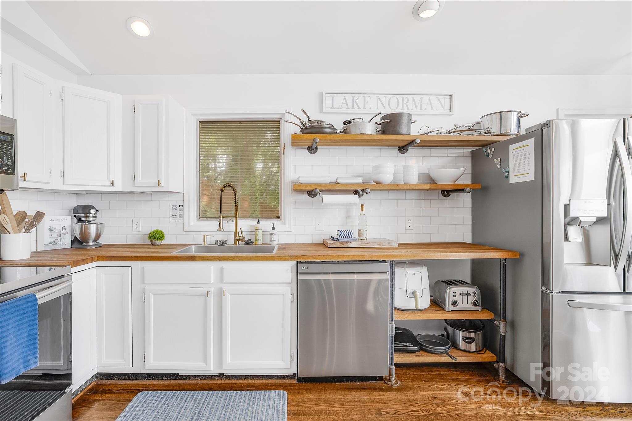 Sherwood Shores - Residential