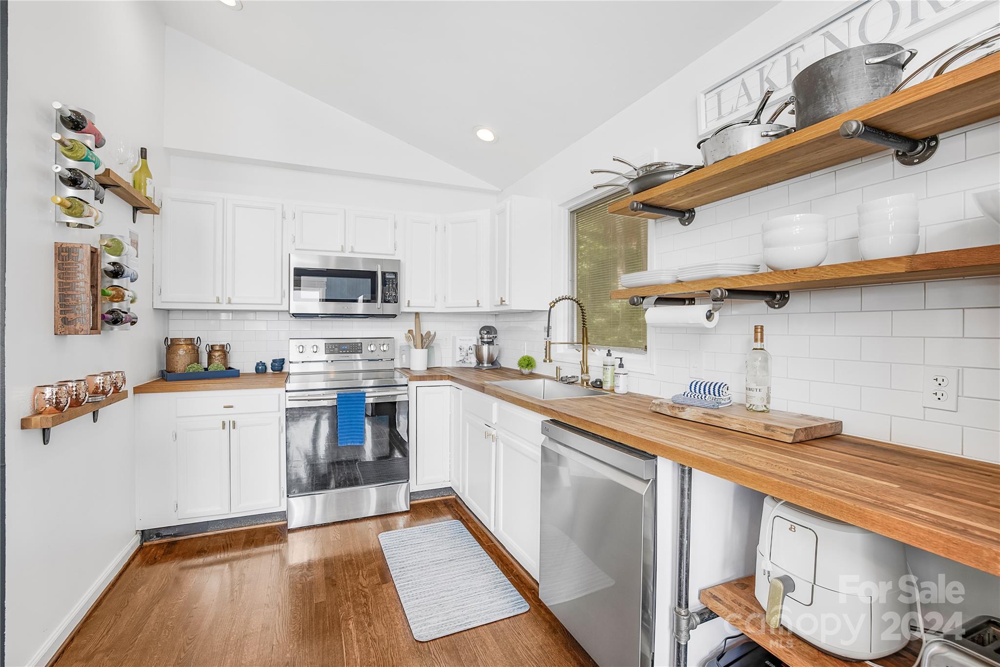 Sherwood Shores - Residential