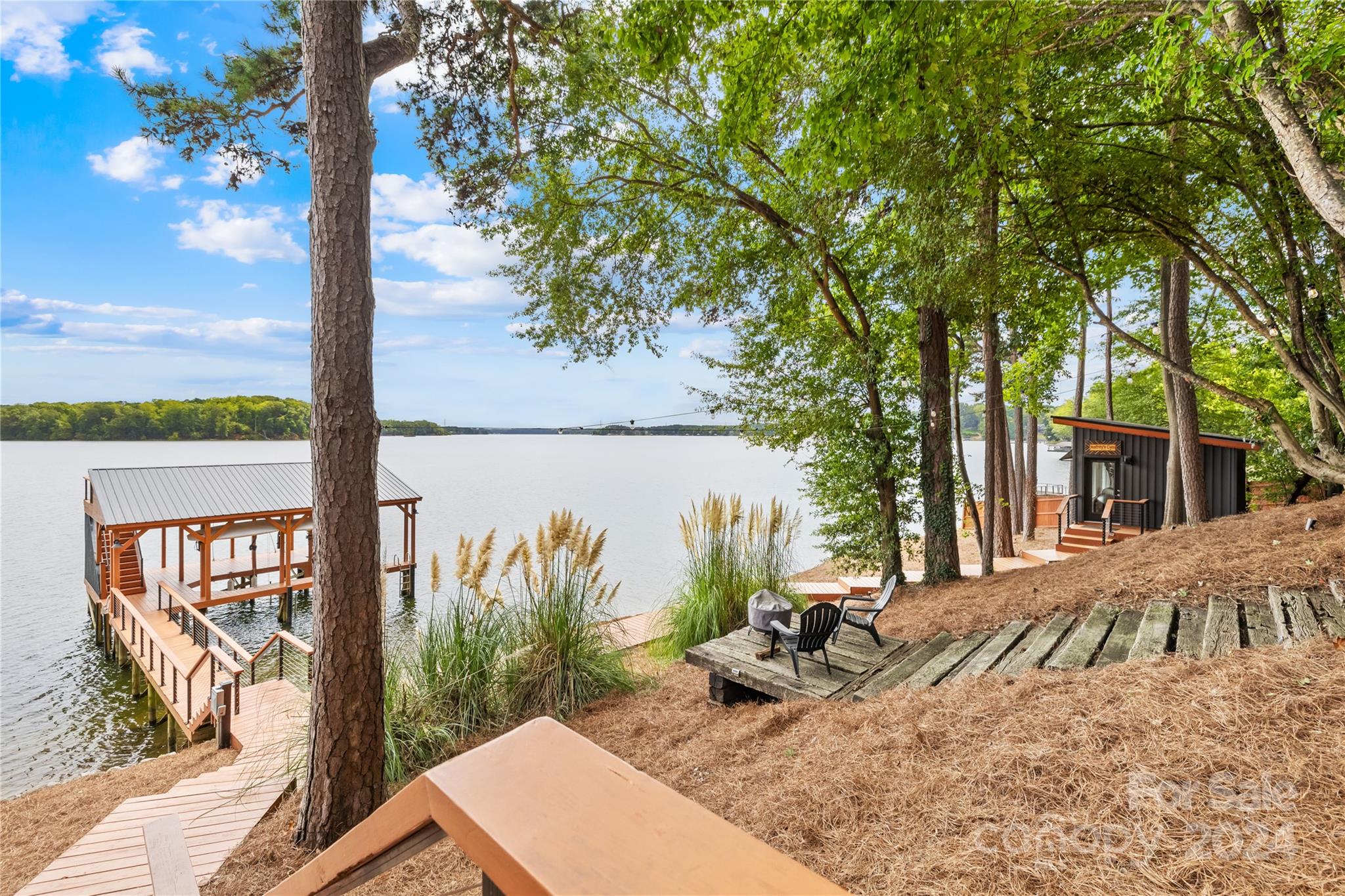 Sherwood Shores - Residential