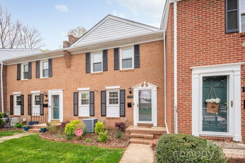 Photo of 8308 Knights Bridge Road, Charlotte, NC 28210 (MLS # 4407815)