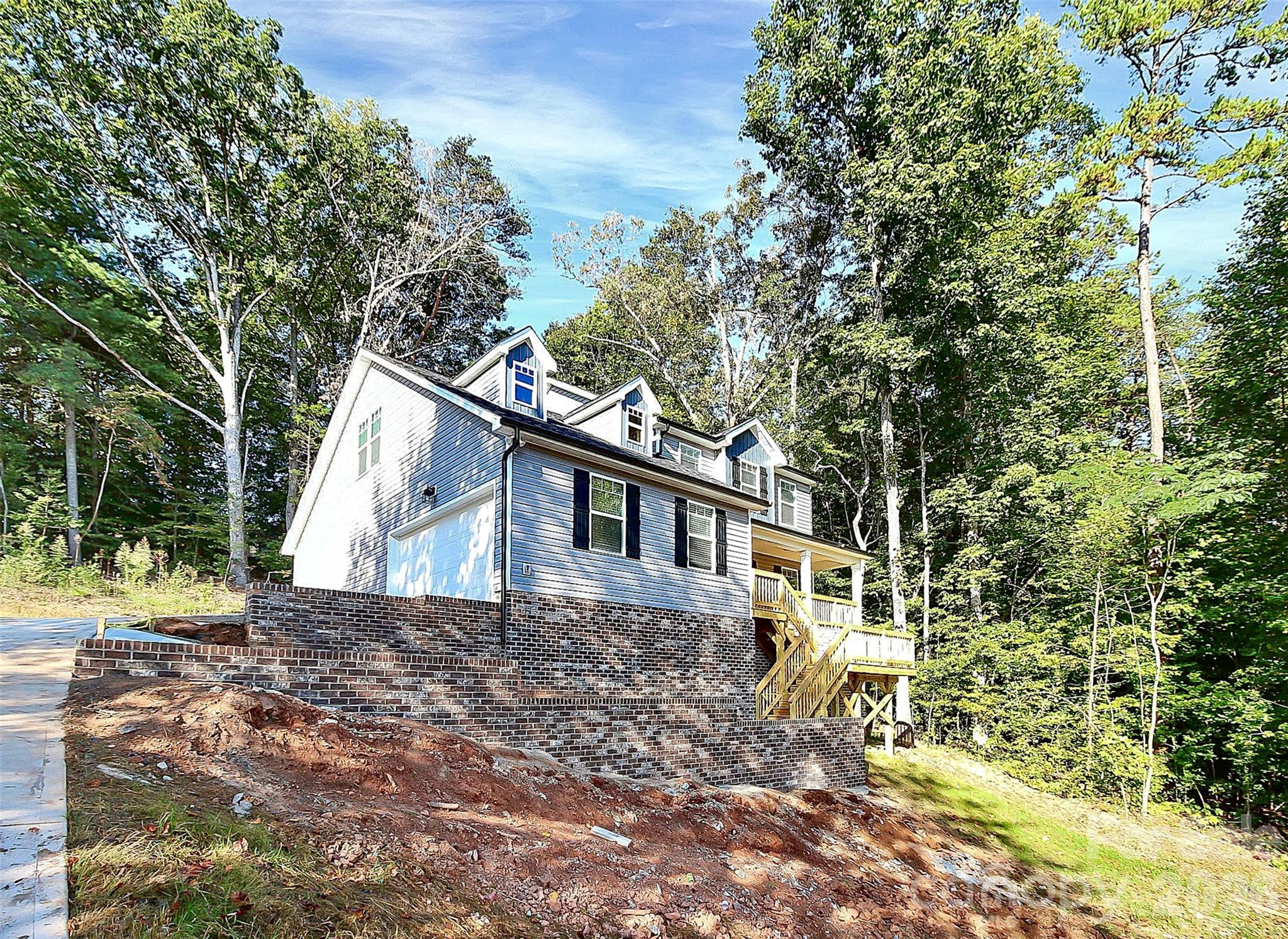 2595 Henry Falls Drive