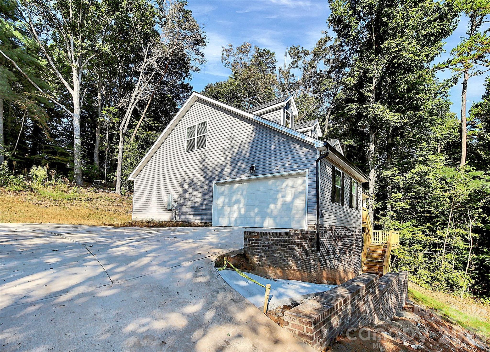 2595 Henry Falls Drive